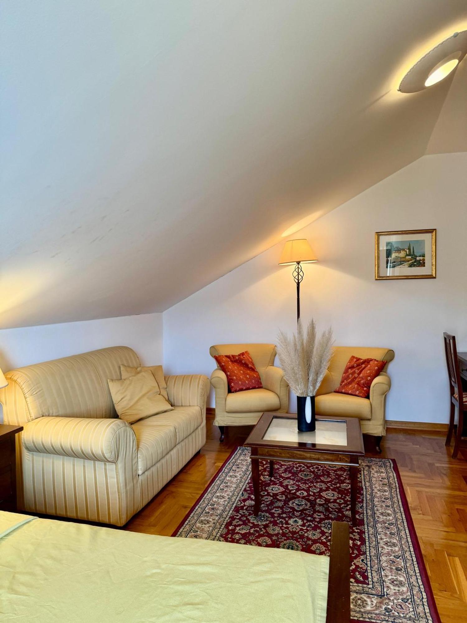Villa Rava Hotel & Restaurant Экстерьер фото