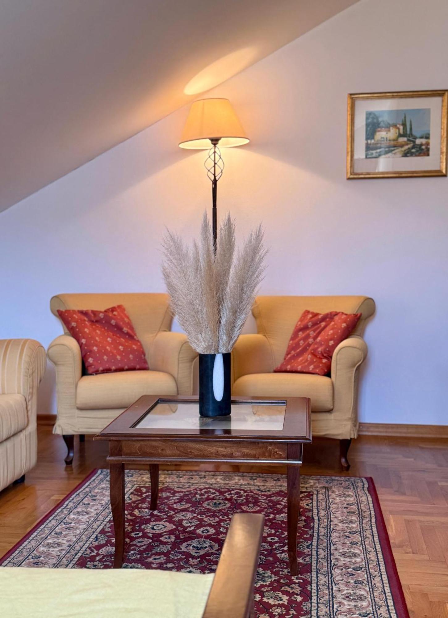 Villa Rava Hotel & Restaurant Экстерьер фото